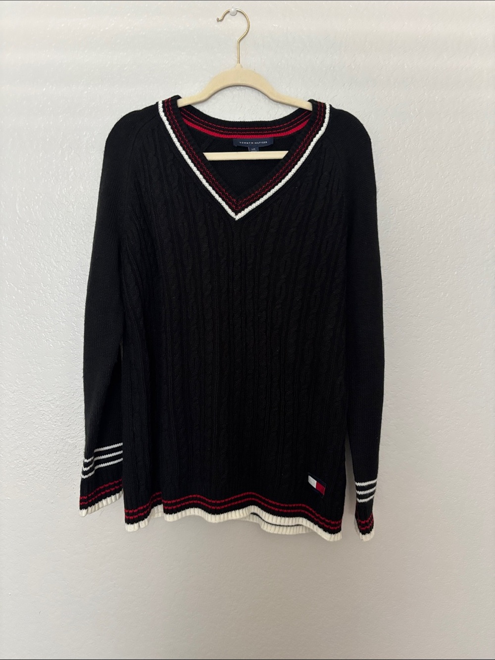 Tommy Hilfiger black size large v neck cable knit sweater